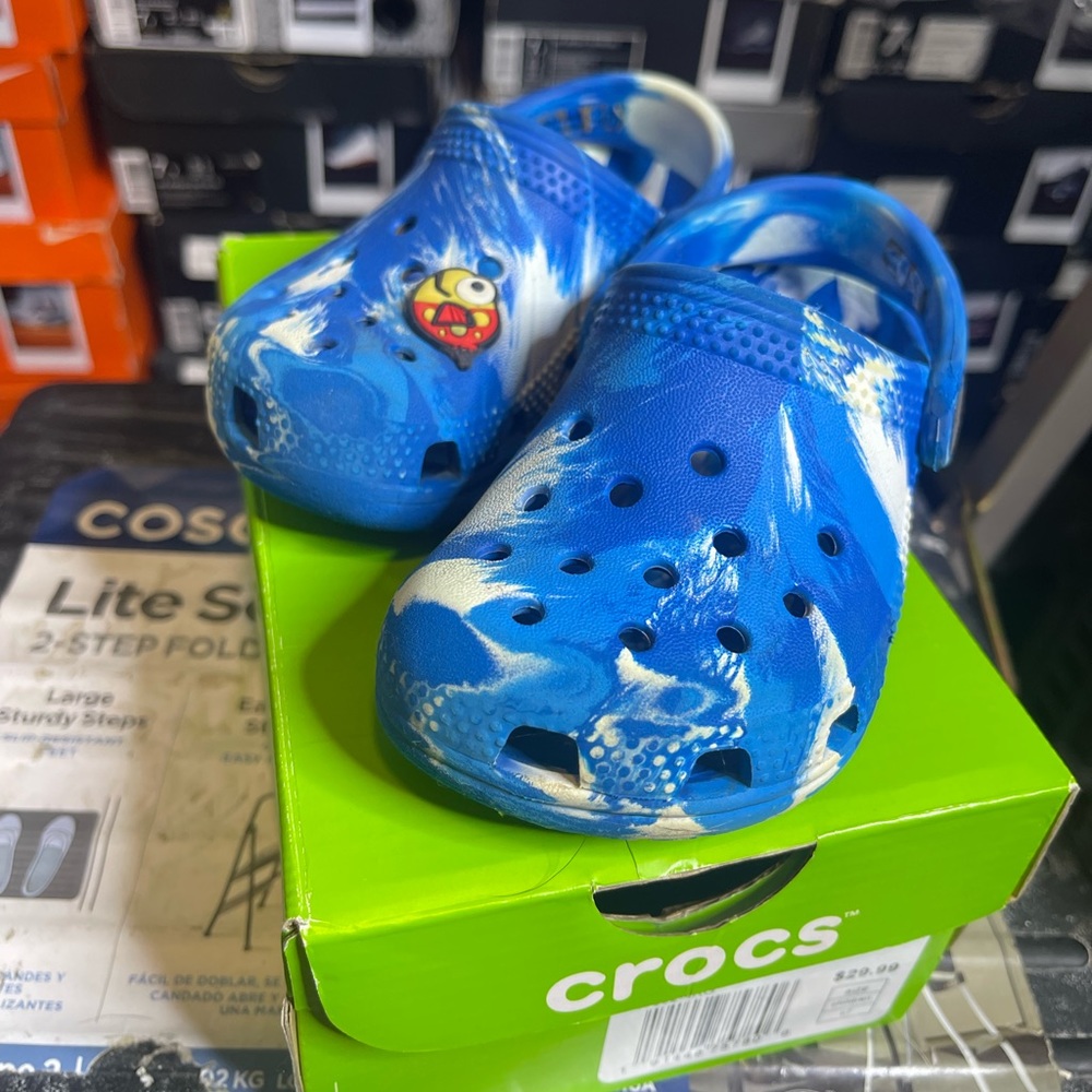 Crocs